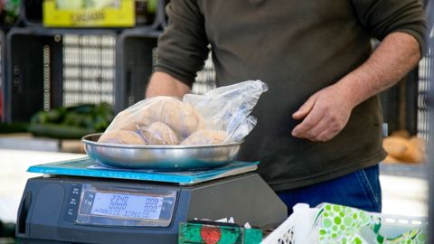 Une charge de travail trop importante peut mettre en péril l'activité voire l'exploitation. Une charge de travail trop importante peut mettre en péril l'activité voire l'exploitation.