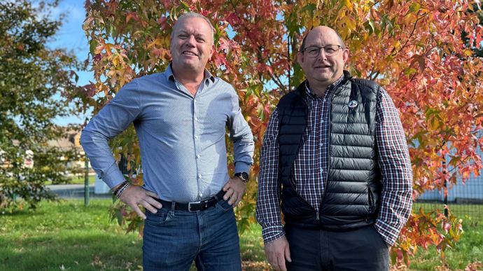 Sébastien Blot, DG de la coopérative Garun-Paysanne, et Stéphane Carel, directeur opérationnel du négoce Maudet.