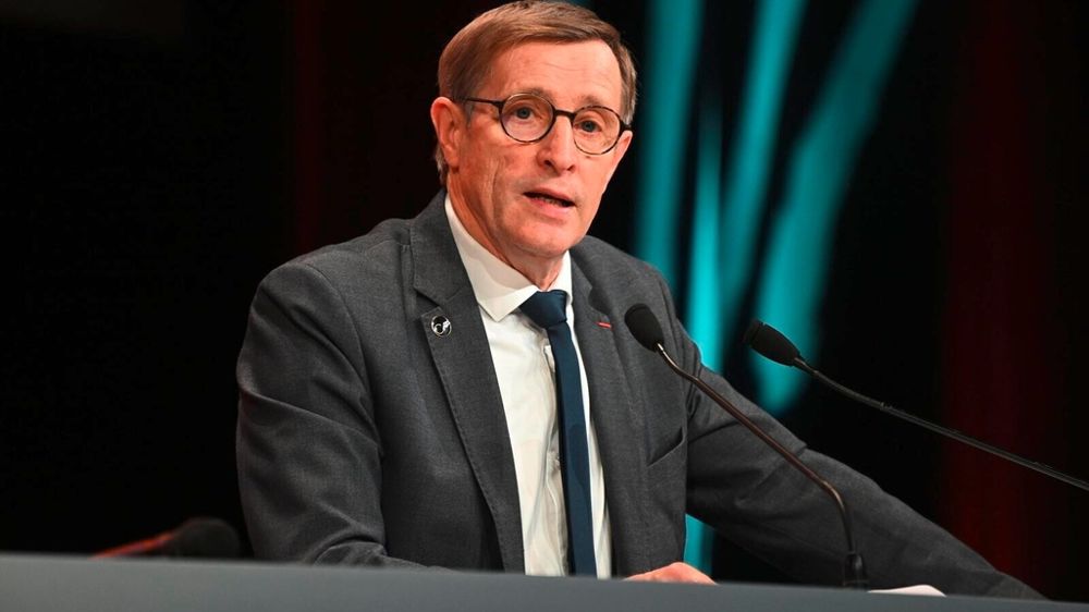 « Plutôt qu’inventer de nouvelles taxes ou réglementations, les parlementaires devront se pencher davantage sur la réforme du fonctionnement de l’Etat et de la dépense publique », lance Dominique Chargé, président de La Coopération agricole. « Plutôt qu’inventer de nouvelles taxes ou réglementations, les parlementaires devront se pencher davantage sur la réforme du fonctionnement de l’Etat et de la dépense publique », lance Dominique Chargé, président de La Coopération agricole.