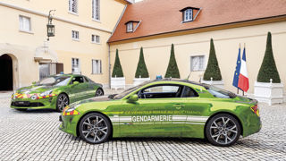 Plus de 40 000 véhicules des services de l'État rouleront à l'E85. Plus de 40 000 véhicules des services de l'État rouleront à l'E85.