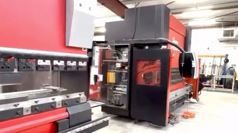 Fin octobre, MAP Fours de boulangerie s'est équipé d'une plieuse robotisée 100T ainsi que d'une plieuse hydraulique 130T.