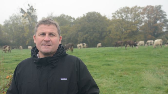 Un tiers de la production laitière de Benoît Drouin est transformée à la ferme et valorisée autour d’1,50€ le litre. Le coût alimentaire se situe autour de 50 €/1000 litres.