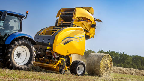 New Holland présente une version Plus de sa presse à chambre variable Roll-Belt.
