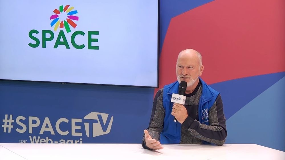 Konrad Schreiber sur le plateau de la Space TV