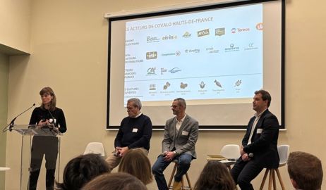 De gauche à droite  Anne Trombini Pour une agriculture du vivant Jérôme Hary agriculteur dans le Nord Philippe Touchais Unéal et Bruno Ben Saïd Roquette.