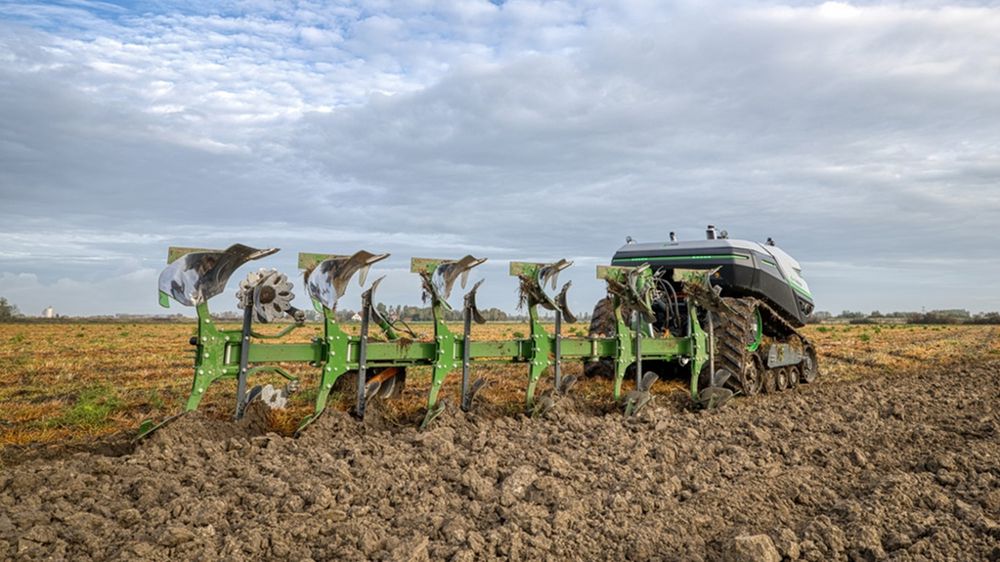 AgXeed AgBot T2 7 Series Charrue