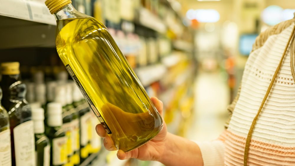 Le prix des huiles végétales dans le monde a baissé de 2,6 % en novembre. En cause :  une baisse des cotations de l'huile de palme, de colza et de tournesol.