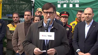 Salvador Illa, président du gouvernement régional de la Catalogne a « ordonné (...) une inspection de tous ces centres (de recherche), qui travaillent à partir du virus de la peste porcine africaine » lors d'une conférence de presse le 6 décembre 2025.