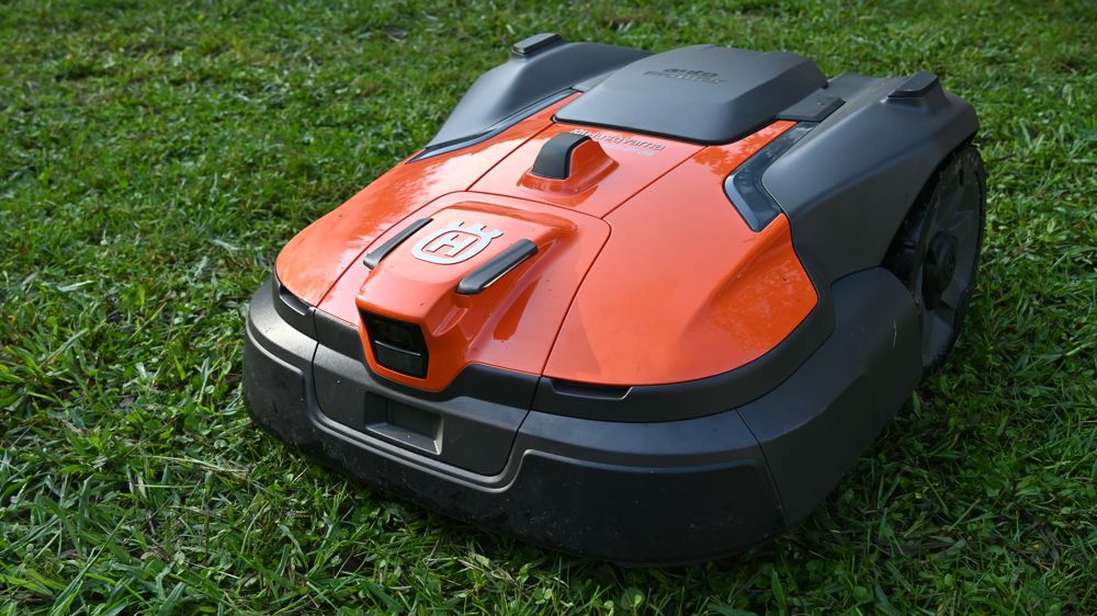 Husqvarna Automower 540 Epos : un robot augmenté de la vision