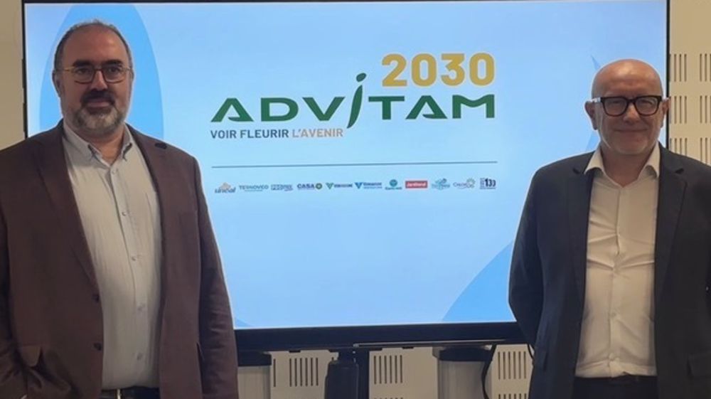 Armel Lesaffre, président du groupe Advitam, et Olivier Athimon, directeur général, lundi 8 décembre, à la veille de l'assemblée générale.