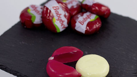 Bel renforce la valeur du lait utilisé dans la fabrication de ses marques phare, Babybel, Kiri et Boursin pour 2026.