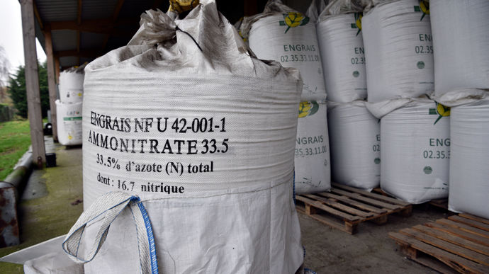 Les jeunes font moins confiance aux ammonitrates comme forme principale d’engrais azoté, avec dix points de pourcentage de moins que leurs aînés.