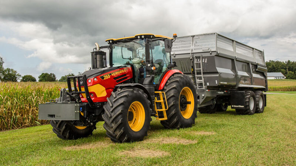 Versatile Tracteur Nemesis