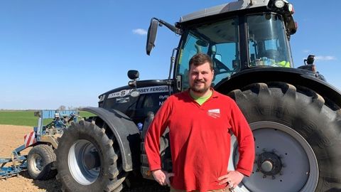 Benoît Vaillant jeune producteur de soja et tournesol dans les Hauts-de-France