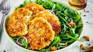 Le plus, la galette de poireaux, chèvre et noix peut être accompagnée d'une sauce au yaourt ou d'un coulis de tomate.