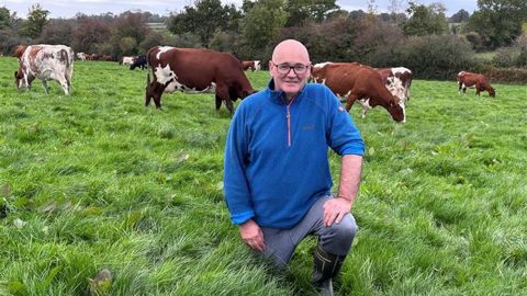 Tom Dunne, éleveur irlandais, témoigne de la situation de l'élevage laitier en Irlande.