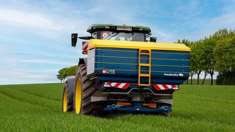 La station Weatherman des épandeurs d'engrais Bogballe fonctionne sans connexion internet.