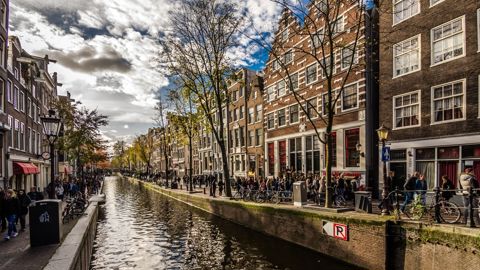 Amsterdam devient la première capitale au monde à bannir la publicité pour la viande.