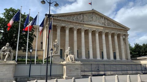 Un débat sur la loi Duplomb adoptée en août 2025 doit avoir lieu le 11 février 2026 à l'Assemblée nationale.