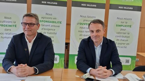 Christophe Congues, le président, et Thomas Chambolle, le DG d’Euralis depuis un an, ont présenté les résultats financiers de la coopérative, avant l’assemblée générale qui se déroulera le 27 février, à Lescar (Pyrénées-Atlantiques).
