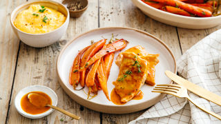 Noix de veau à l’orange, polenta et carottes confites