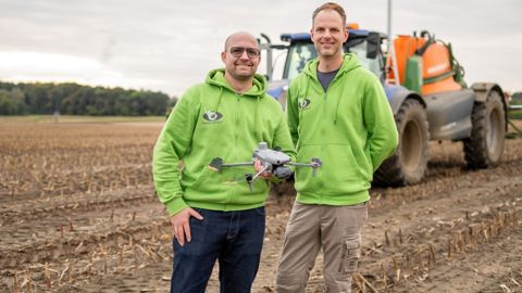 Les fondateurs de Pheno-Inspect, Philipp Lottes et Josef Exler, combinent l'analyse IA par drone avec les besoins pratiques de l'agriculture.