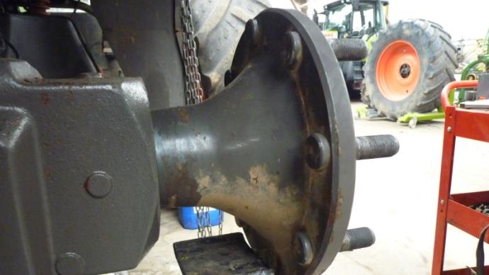 Tracteur - Chenille - Pneumatique - Atelier - Concession