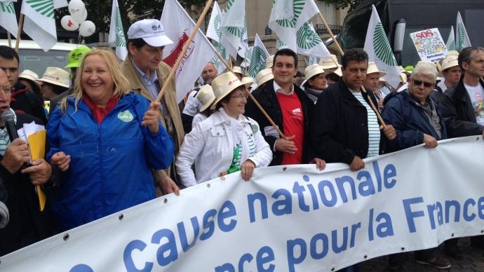 Manifestation Fnsea-JA pour défendre l'élevage, à Paris