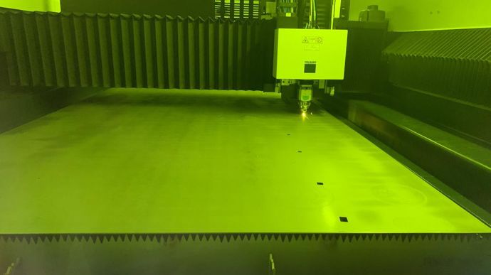 Le système de découpe au plasma peut découper jusqu'à une épaisseur de 25 mm.
