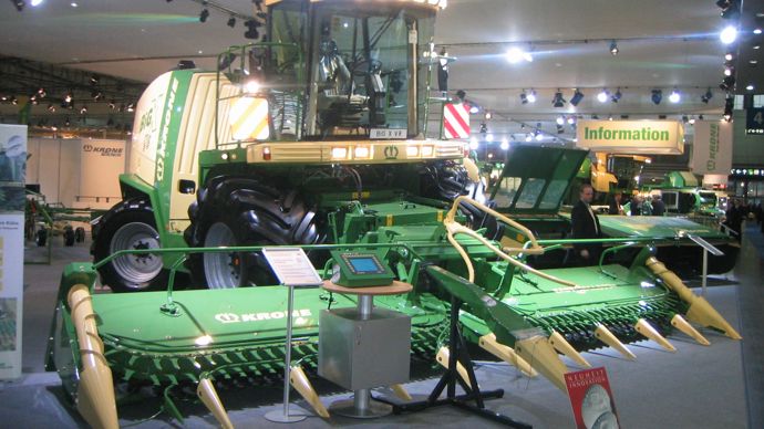 Krone présentait deux gros modèles d’ensileuses Big X, l’une motorisé par un bloc V8 et l’autre développant 1 000 ch grâce à deux motorisations synchronisées de 500 ch.