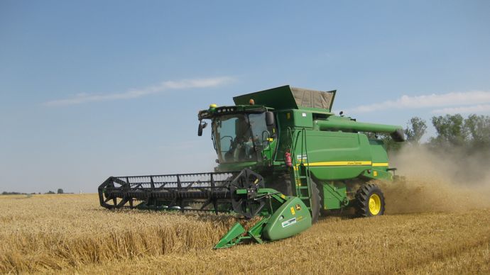 Pour une plus grande surface de séparation, John Deere lance une conception unique de système de battage et séparation multi tambours pour ses moissonneuses-batteuses Série T.