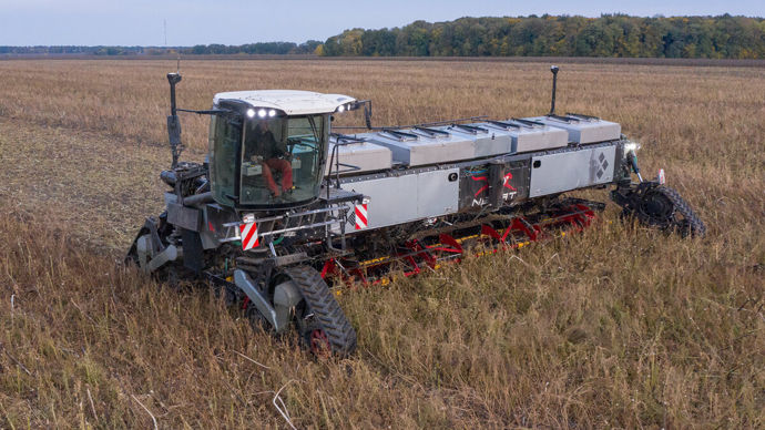 Fin 2021, le porte outil automoteur Nexat crée la surprise en remportant la seule médaille d’or du jury Agritechnica 2022