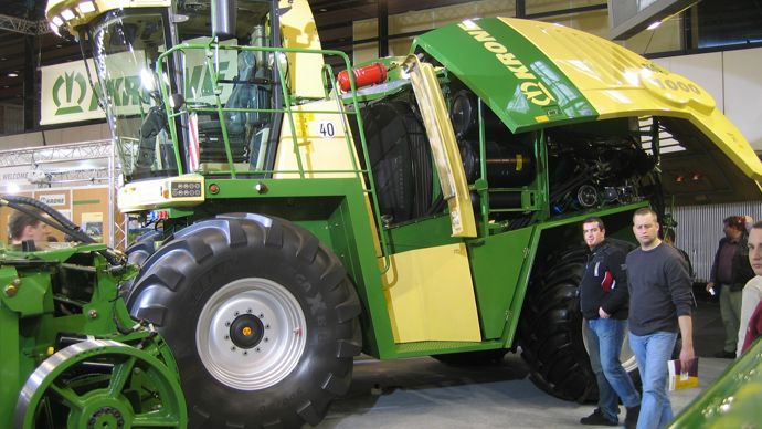 Krone présentait deux gros modèles d’ensileuses Big X, l’une motorisé par un bloc V8 et l’autre développant 1 000 ch grâce à deux motorisations synchronisées de 500 ch.