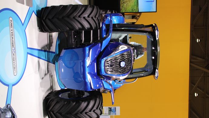 L’évolution du stockage du méthane comprimé sur ce tracteur New Holland Méthane Power ne perturbe plus la visibilité, comme lors des premiers modèles vus sur les salons quelques années auparavant.