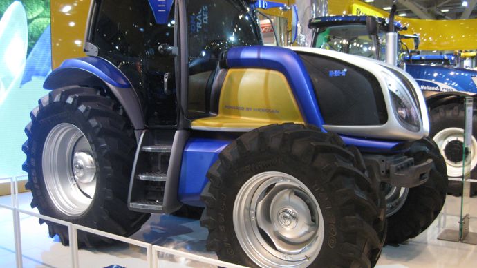 Il y a 13 ans, New Holland présentait son prototype NH2, un tracteur carburant à l’hydrogène à l’aide d’une pile à combustible.
