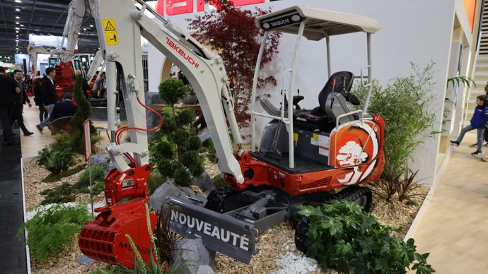 Minipelle TB320 (2 t) de Takeuchi.