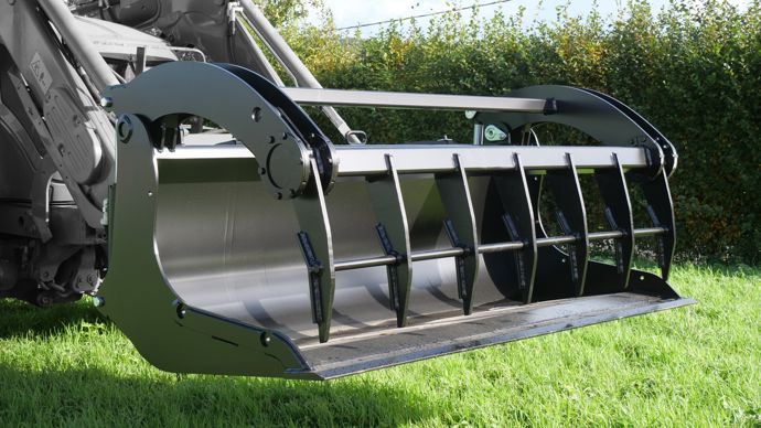 La benne EasyShark de Magsi reçoit une étoile. Cette benne à grappin dispose de bielles mécaniques permettant la fermeture du grappin face au mur alors que la lame de la benne est en contact direct avec celui-ci.
