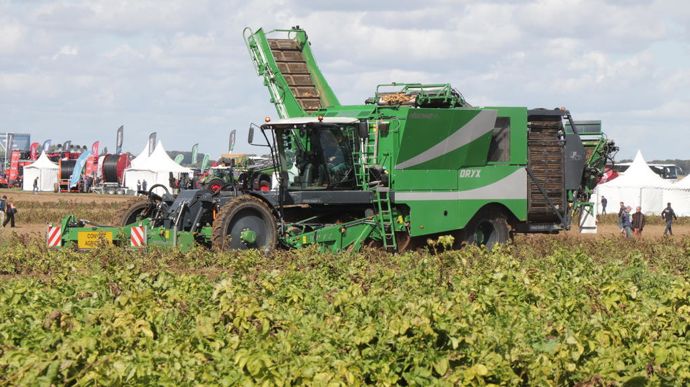 Le français Pouchain était présent avec ses automotrices Oryx lancée en 2021.