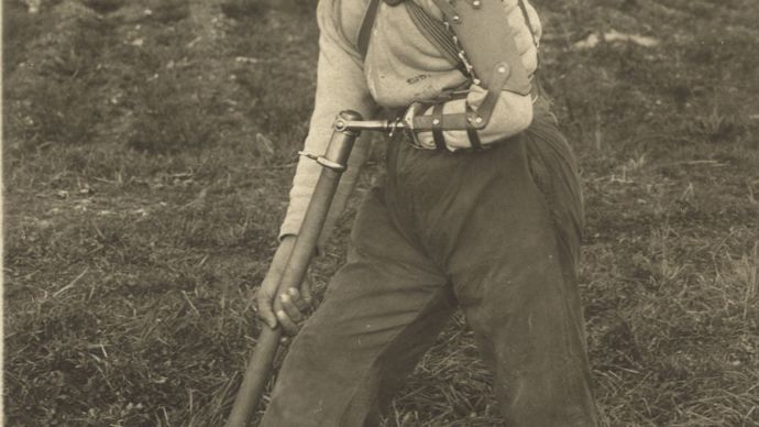Mutilés de guerre dans leurs exercices de rééducation et de réadaptation professionnelle agricole. 1917.
