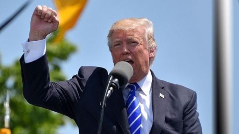 Trump indiquait samedi avoir « ciblé 52 sites iraniens, représentant les 52 otages américains pris par l'Iran il y a de nombreuses années », en cas de riposte iranienne.