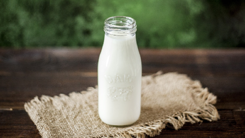 Depuis la crise du coronavirus, les consommateurs se tournent davantage vers le lait conditionné. Depuis la crise du coronavirus, les consommateurs se tournent davantage vers le lait conditionné.
