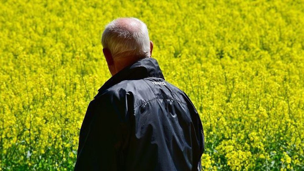 La proposition de loi doit assurer une garantie à 1 025 euros mensuels, soit un gain de 120 euros, pour une carrière complète. 
